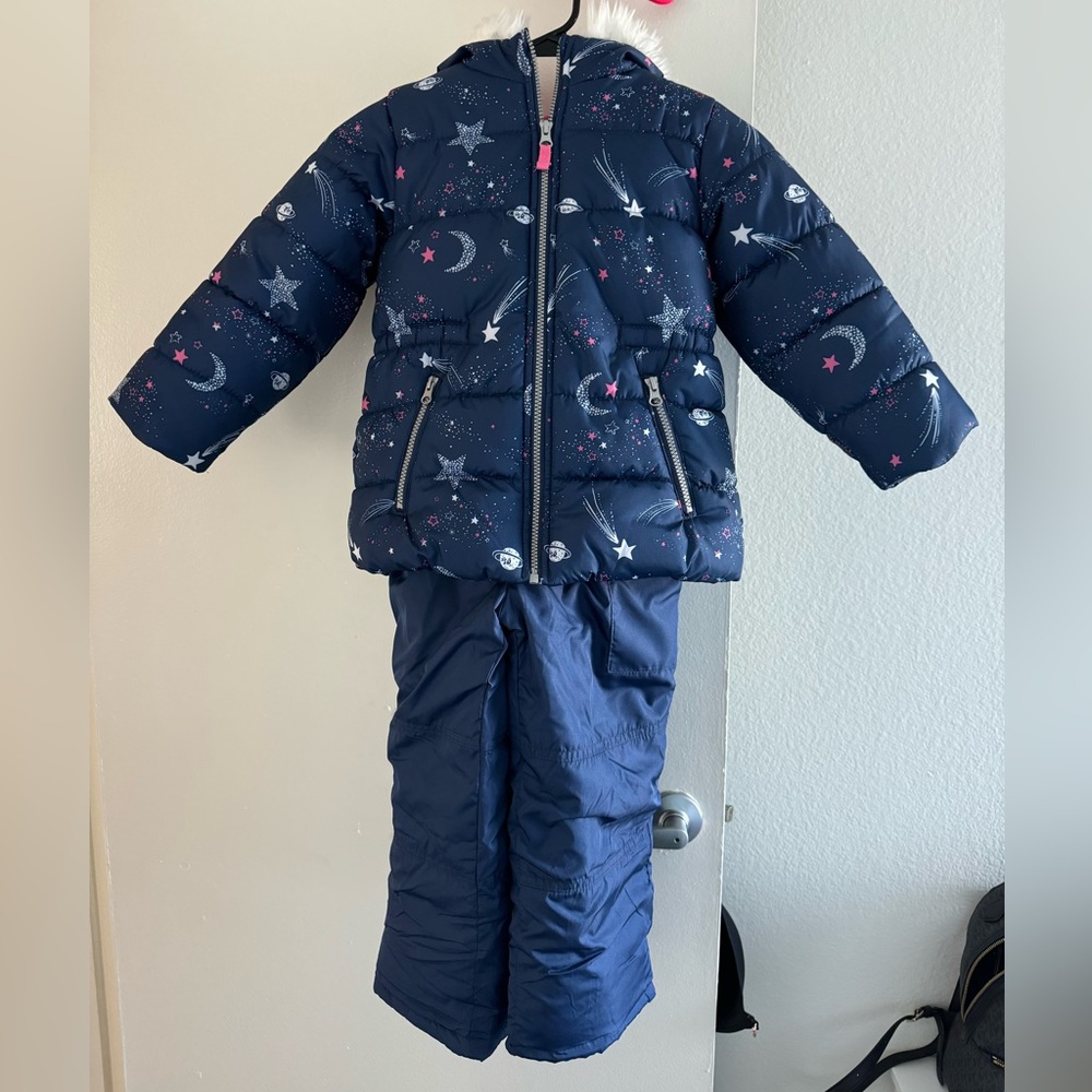 Carter’s girls two-piece snowsuit size 5/6